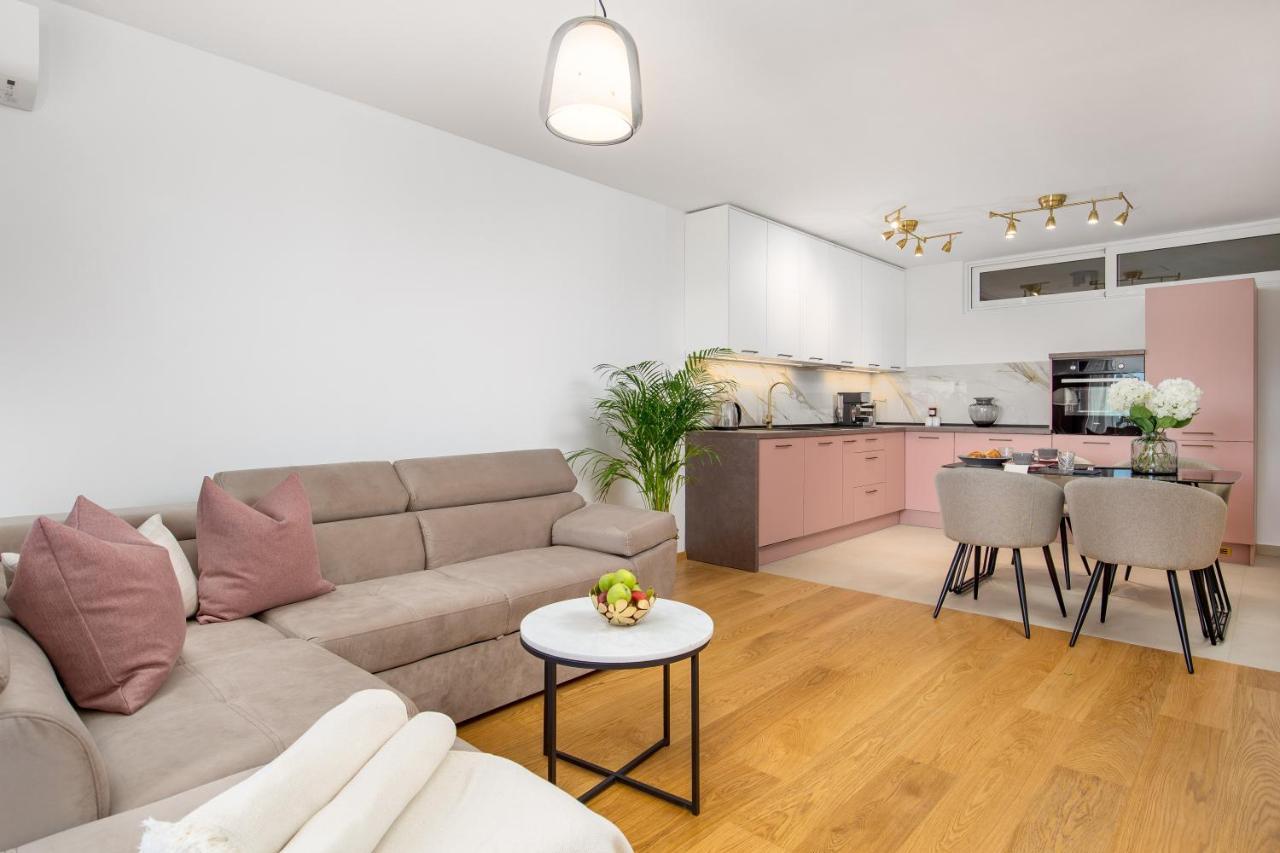 Seaview Apartment „Megan“ With Sunny Terrace Kastav Bagian luar foto