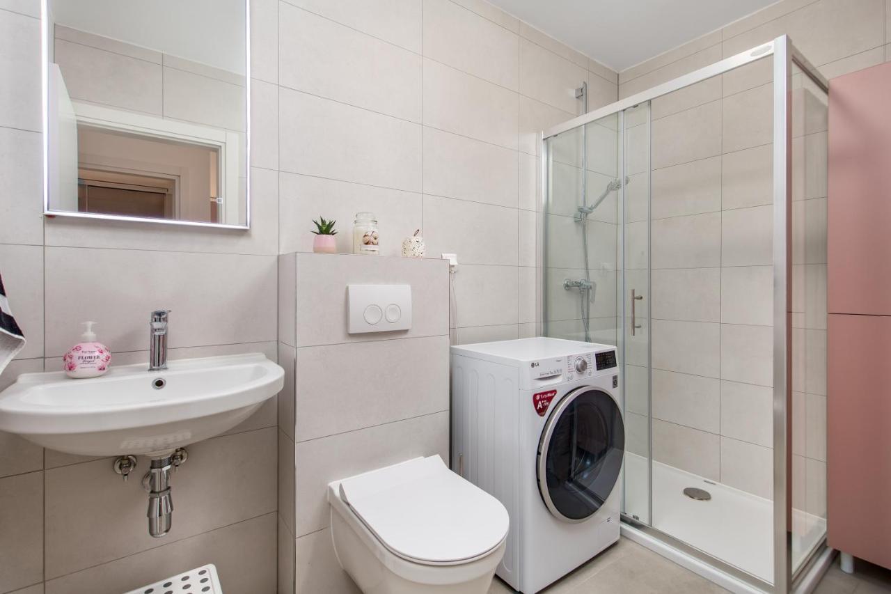 Seaview Apartment „Megan“ With Sunny Terrace Kastav Bagian luar foto